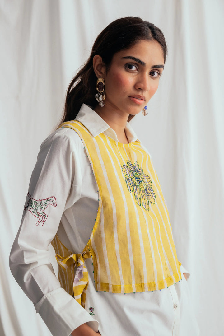 Dhoop Bib