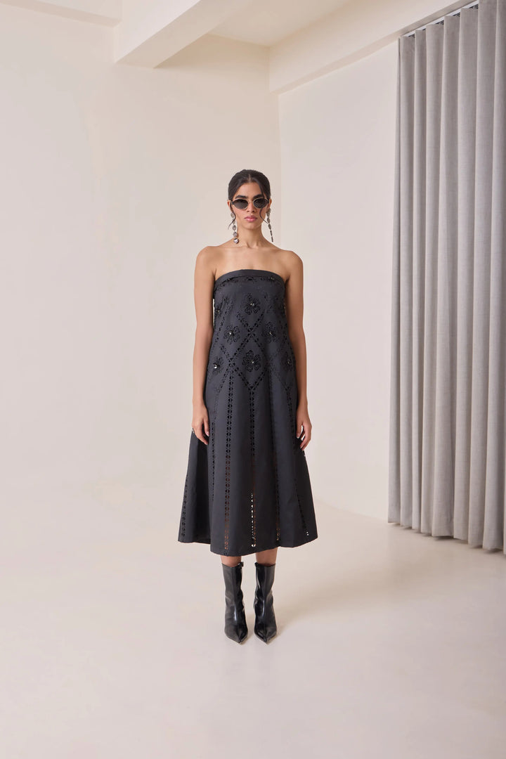 Noir Art-Cut Tube Dress