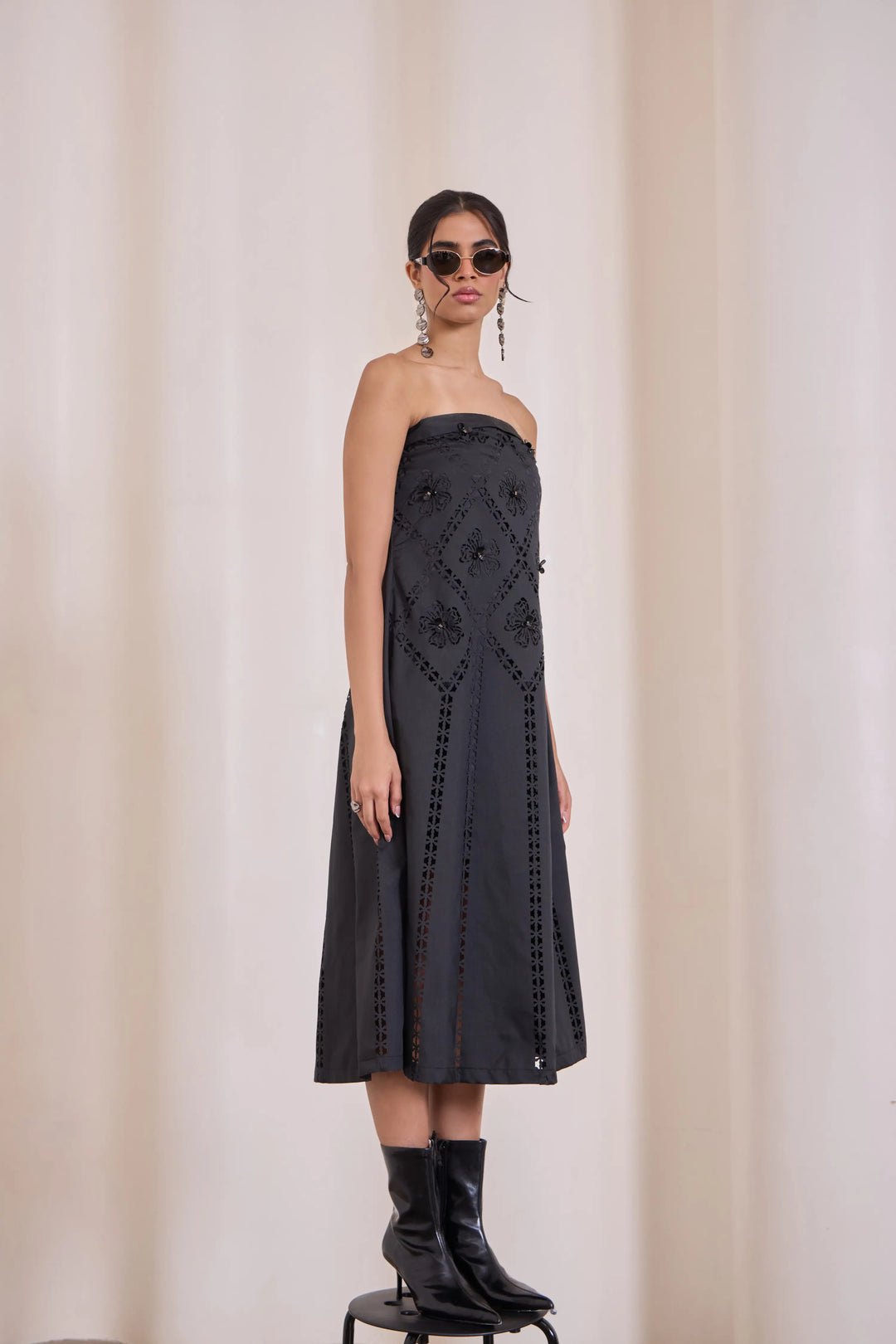 Noir Art-Cut Tube Dress