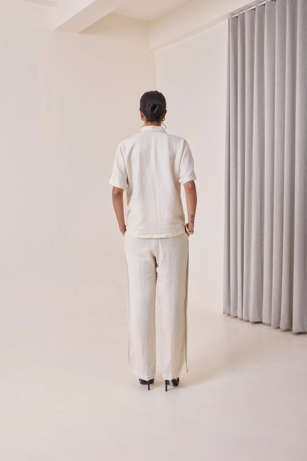 Linen Thread-Work Shirt