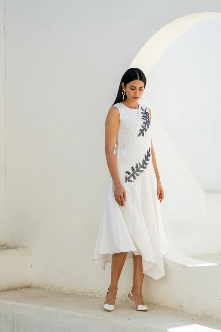 Pixelated leaf white flowy assymetrical dress