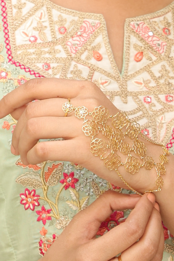 Gul Golden Haathphool