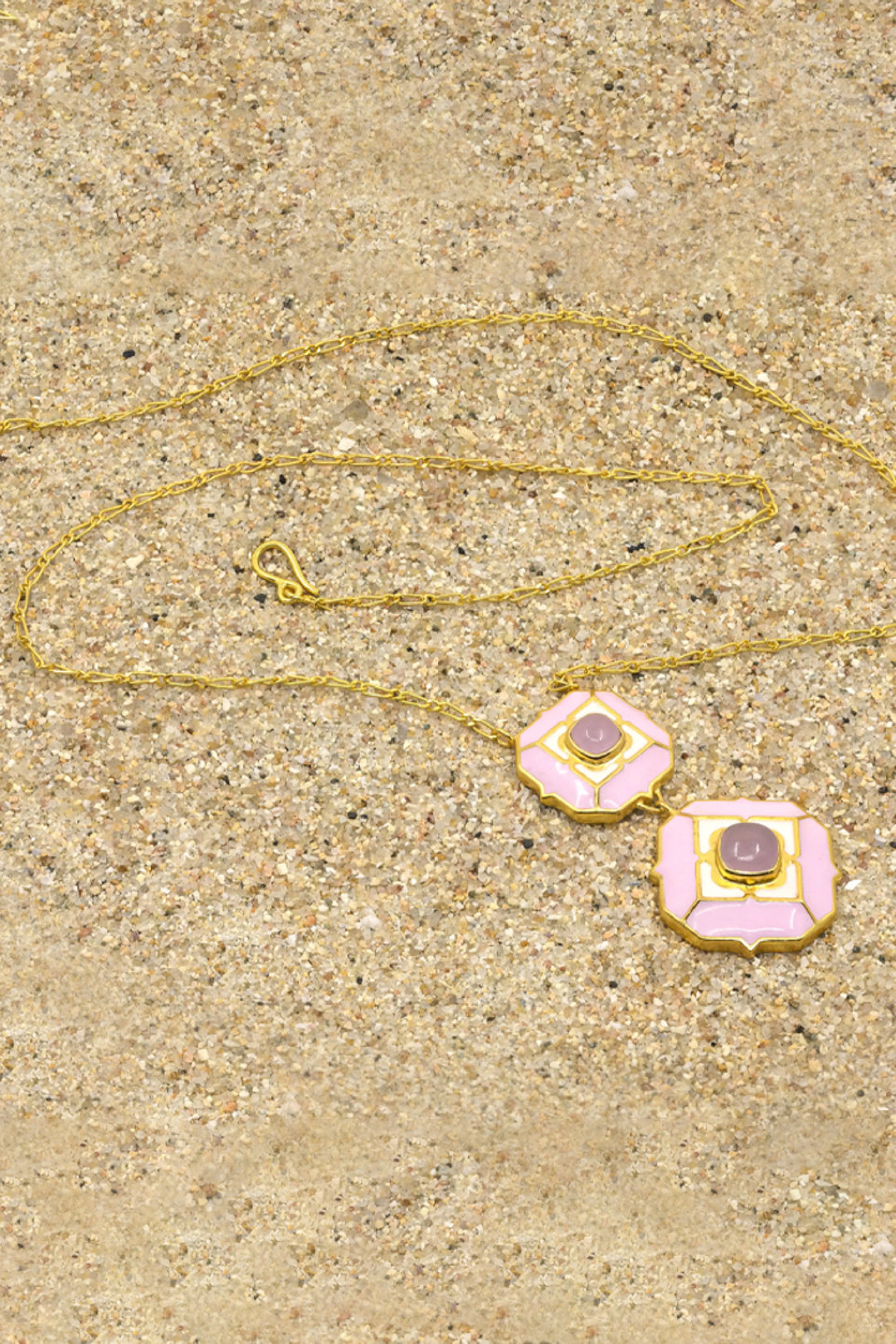 Deep dive necklace