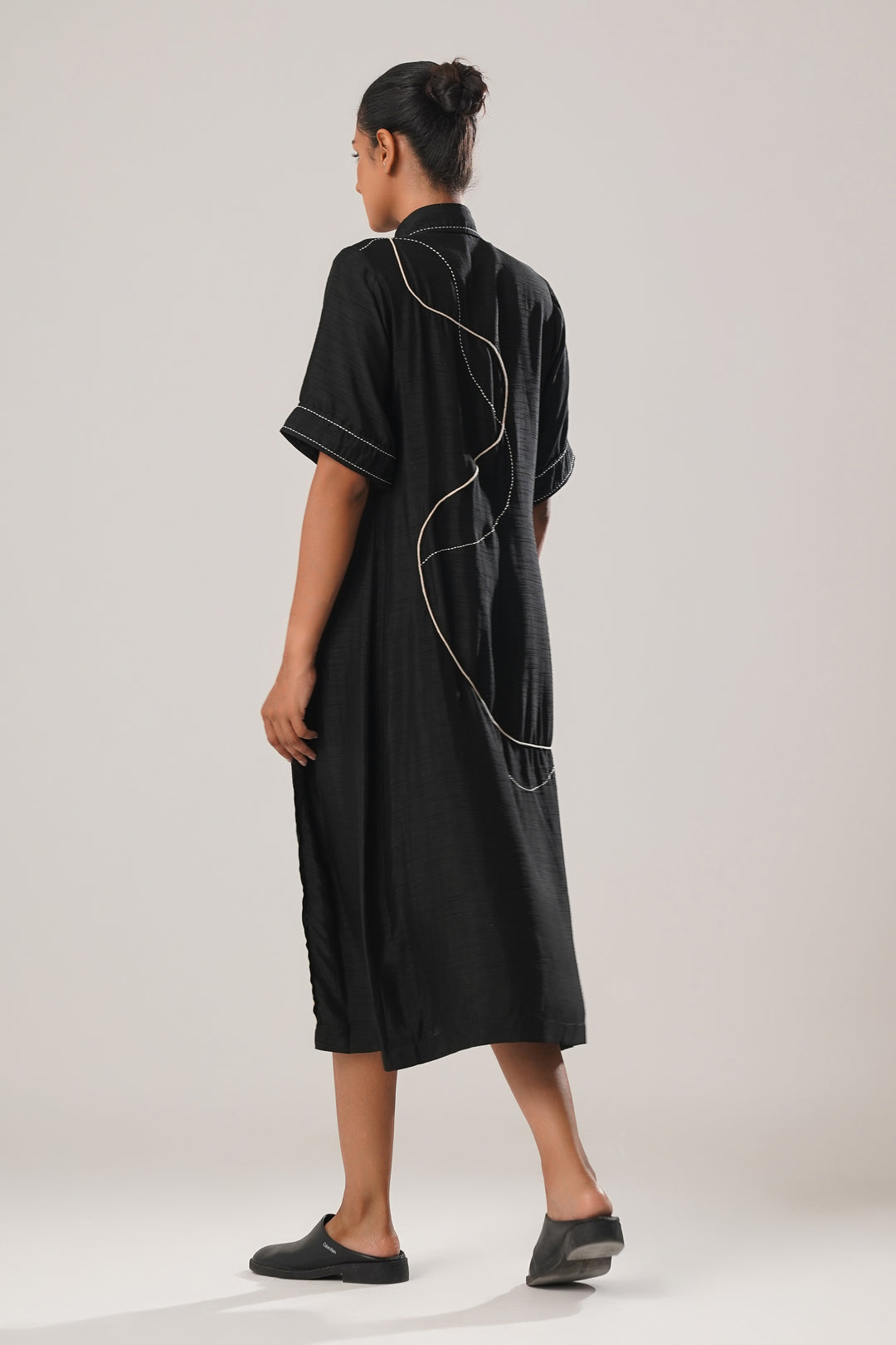 MJ PLEATED DRESS (BLACK)