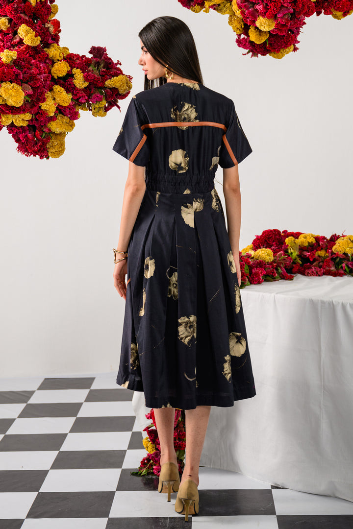 ELINA FLARE DRESS
