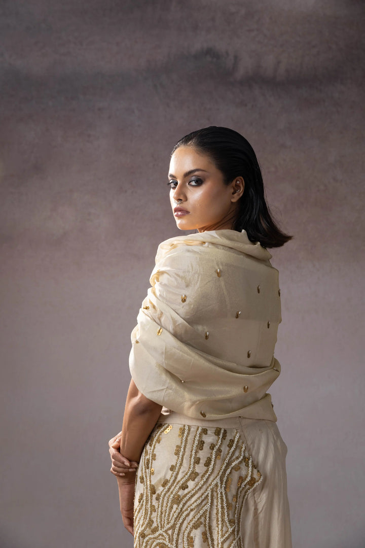 "Halo" blouse & "Tanira" Skirt